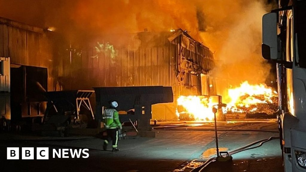 Doncaster Fire crews fight Balby recycling centre blaze BBC News