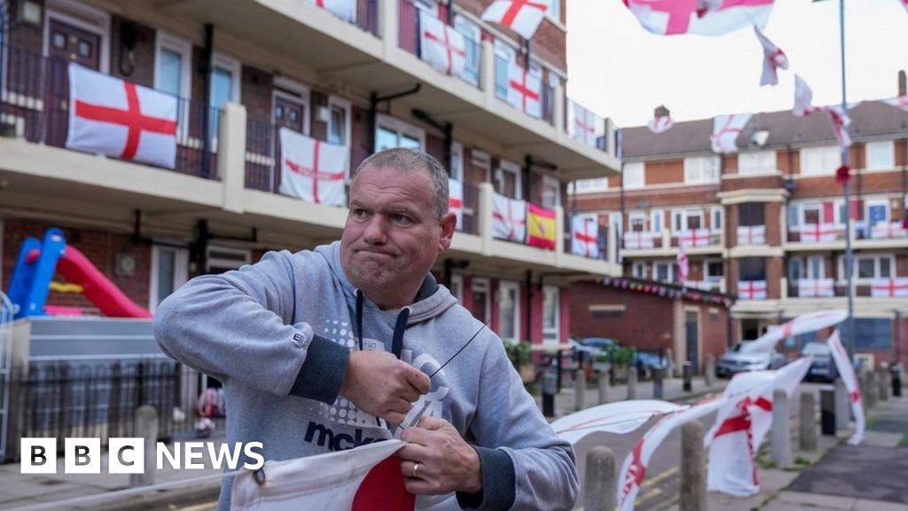 Flags fly high in Kirby estate ahead of World Cup match BBC News