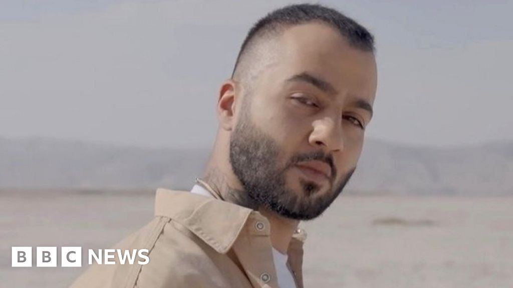 Toomaj Salehi: Dissident Iranian rapper may face the death penalty