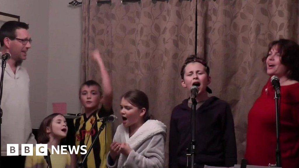 Coronavirus: a family goes viral with lockdown-Les Mis song adaptation