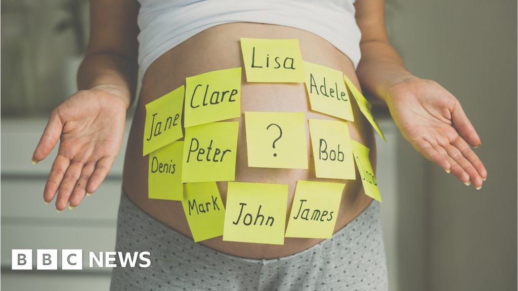 Baby names: Hunter and Aurora join top 100 - BBC News