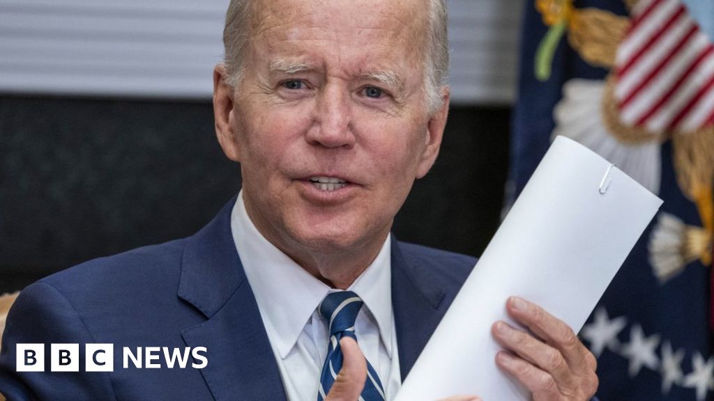 US President Joe Biden tests positive for Covid – BBC