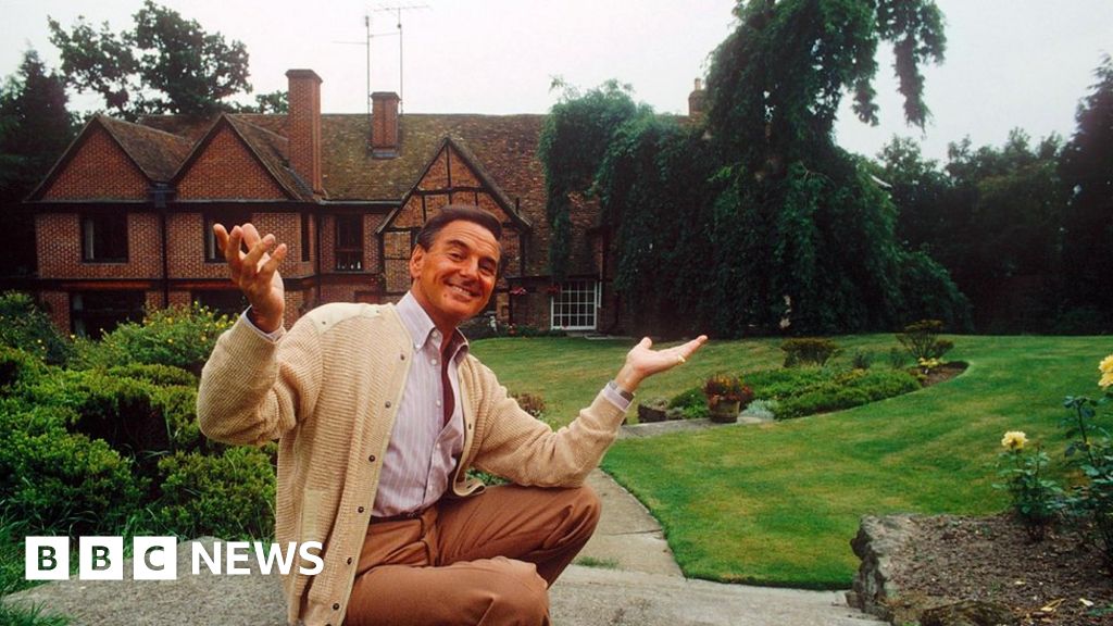 Bob Monkhouse's Bedfordshire home to appear in new film about the star 