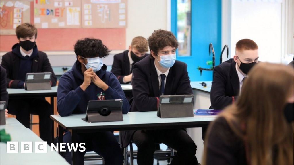 Coronavirus: Pupils return to primary schools in Northern Ireland – The  Irish Times