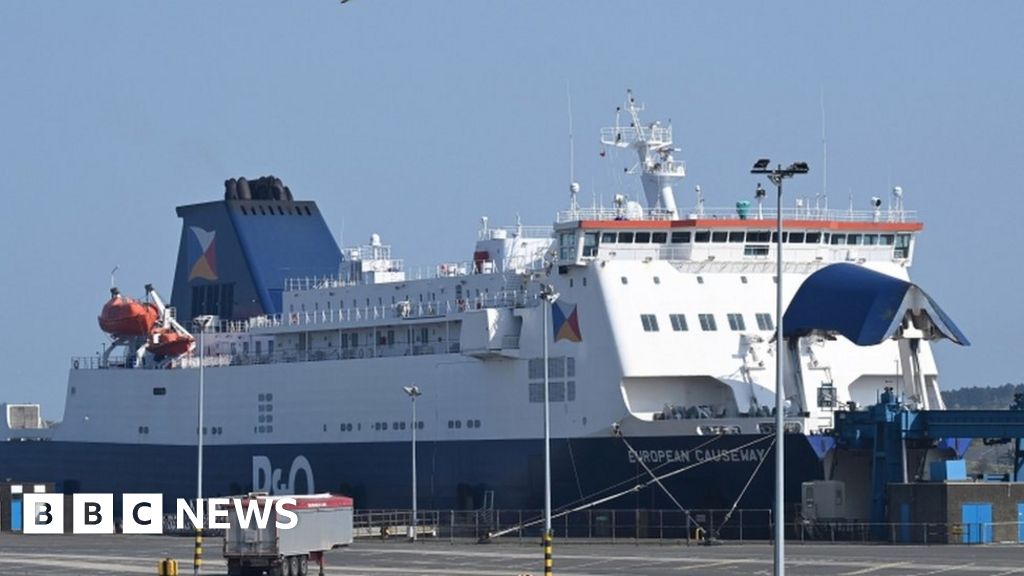 Ferry firms to meet officials over P&O fallout