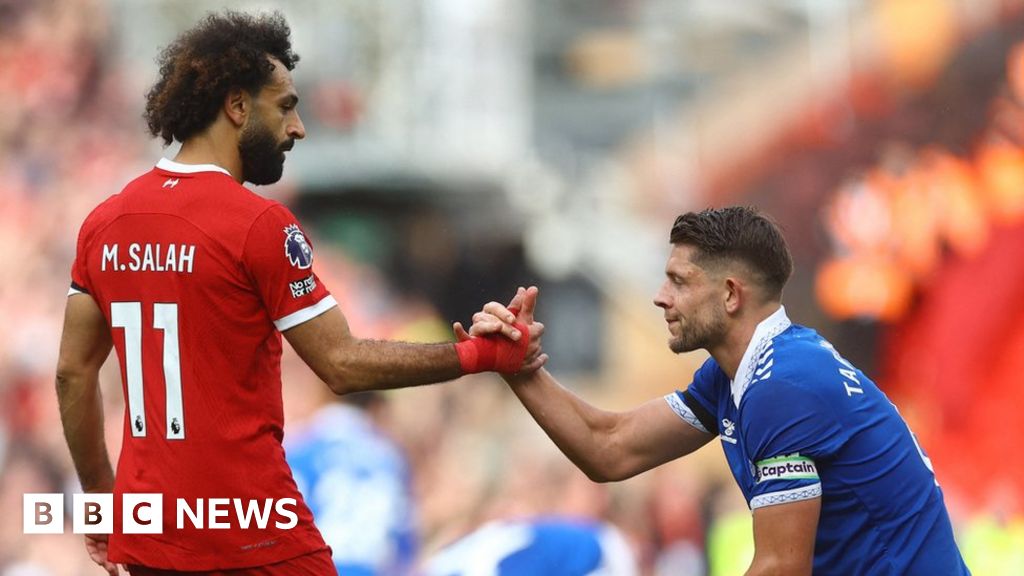 Arrests at Merseyside derby after bottles thrown