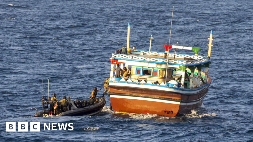 HMS Montrose: Royal Navy seizes drugs worth £15m in Arabian Sea