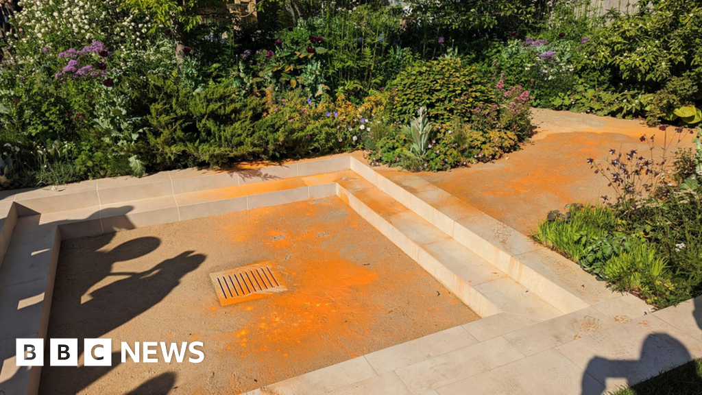 Chelsea Flower Show: Just Stop Oil protesters arrested