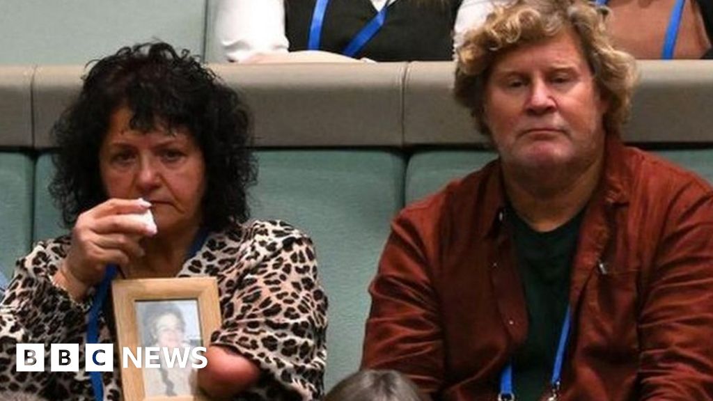 Премиерът на Австралия министърът поднесе национални извинения на оцелелите от