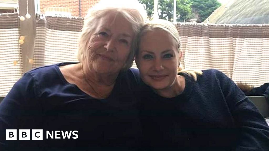 I called, hot tub, 40 times and got nowhere'