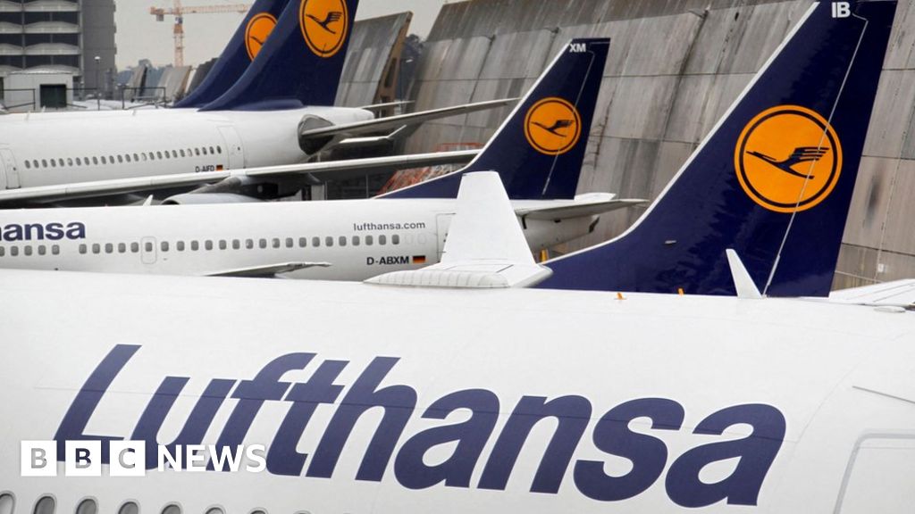 Lufthansa to suspend flights to Ukraine capital