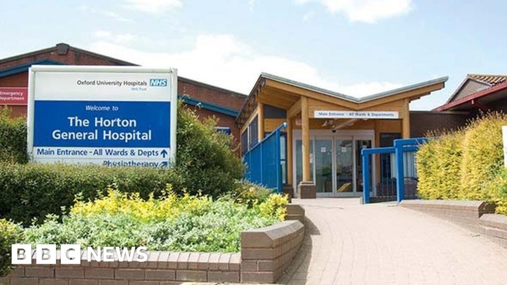 Campaign to halt Banbury's Horton hospital's maternity cut plans BBC News
