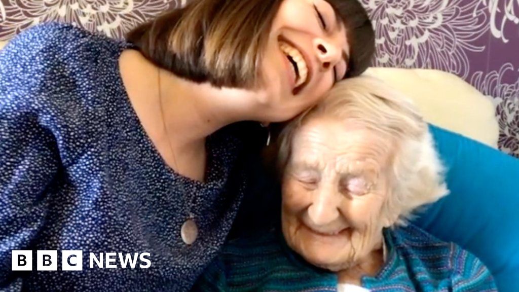 Coronavirus: Hampshire woman, 99, survived Covid-19