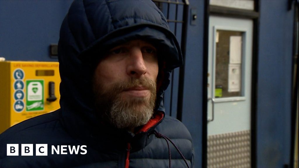 'Homelessness could happen to anybody' - BBC News