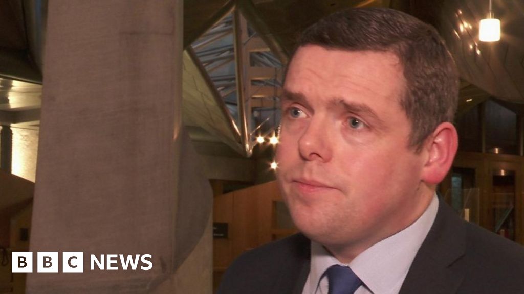 Douglas Ross: PM should answer party questions now