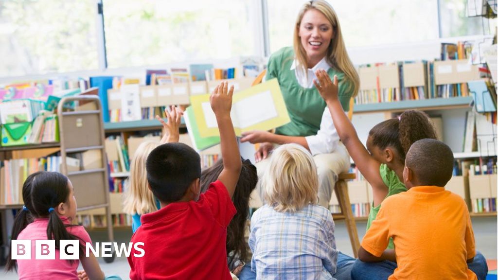 Teachers worry over class size future funding thumbnail