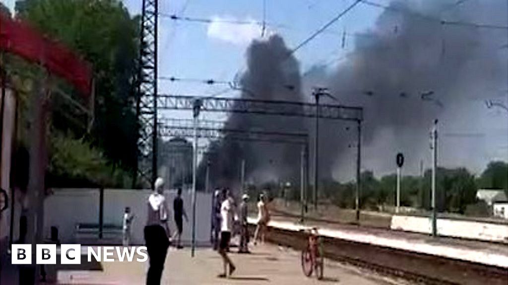 Smoke as Russia claims fuel depot in Crimea hit Esports PH