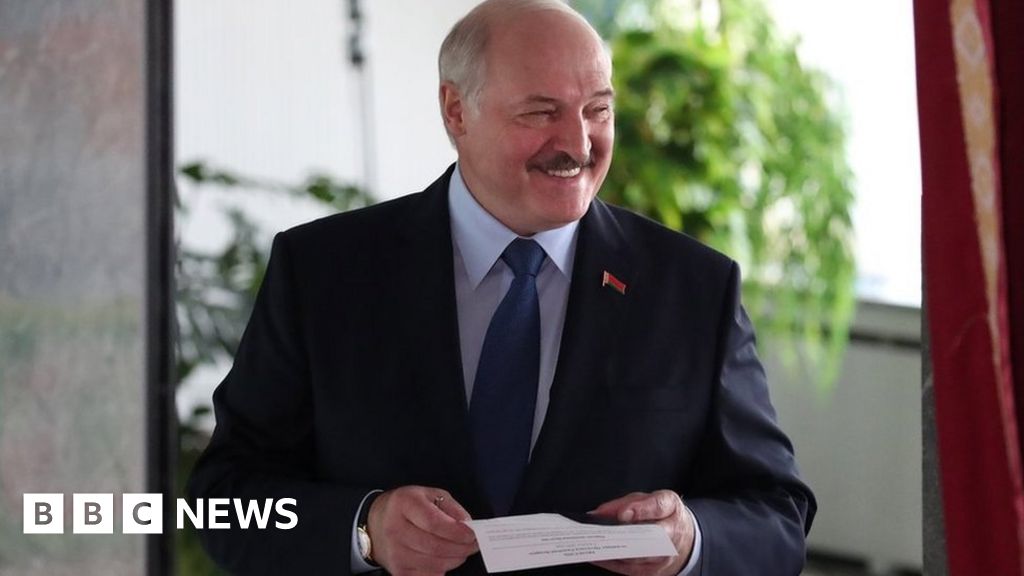 Belarus Election President Lukashenko Set To Claim Landslide Win Bbc 