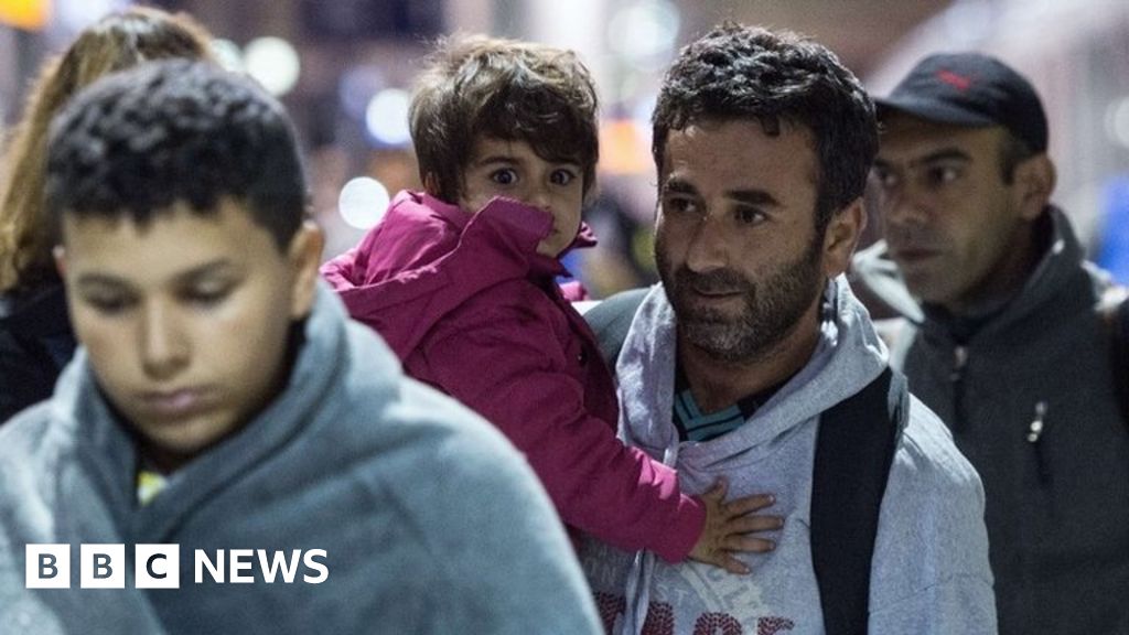 Migrant Crisis: EU Ministers Attempt To Resolve Quota Row - BBC News