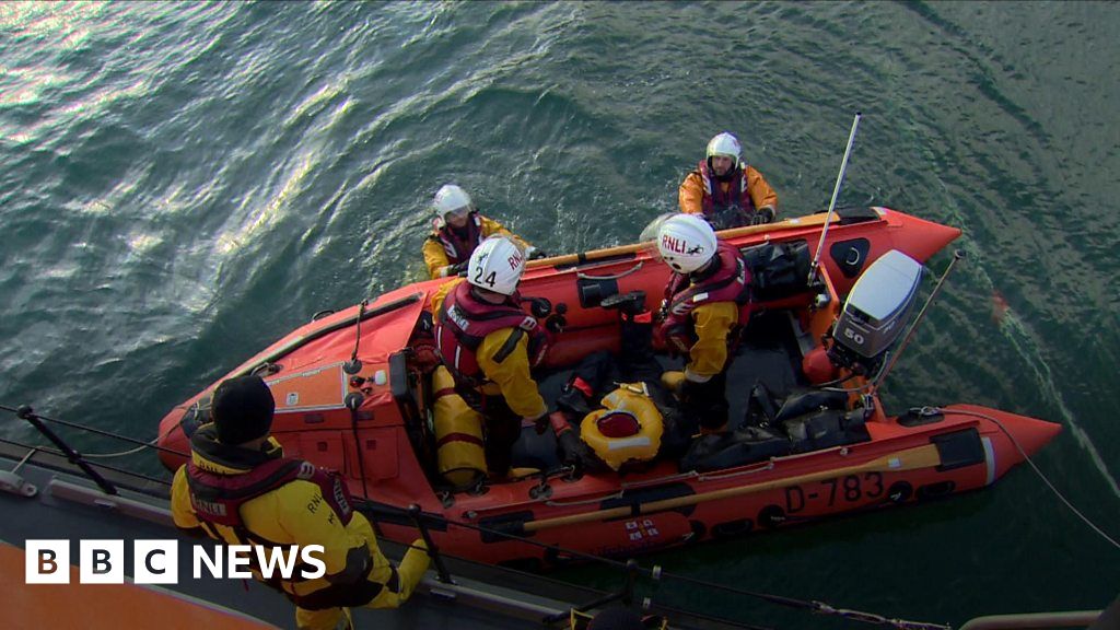 RNLI: Festive Family Affair For Lifeboat Rescue Teams - BBC News