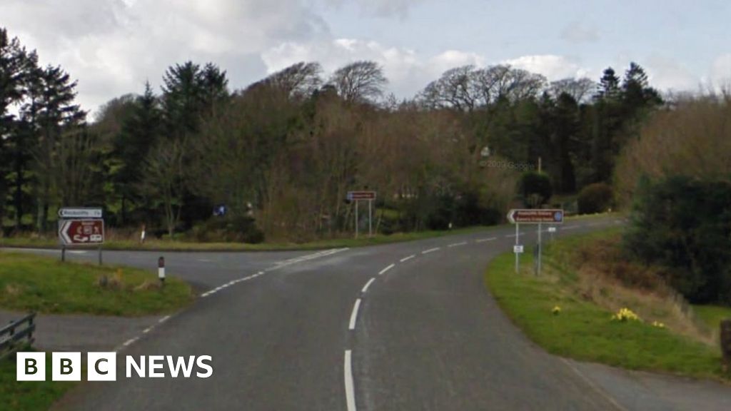 Teenager seriously injured in crash near Dalbeattie