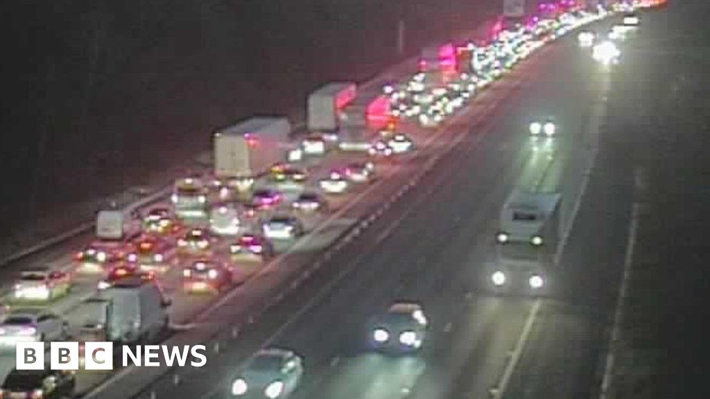 M11 Southbound At Harlow Reopened After Serious Collision m11-southbound-at-harlow-reopened-after-serious-collision