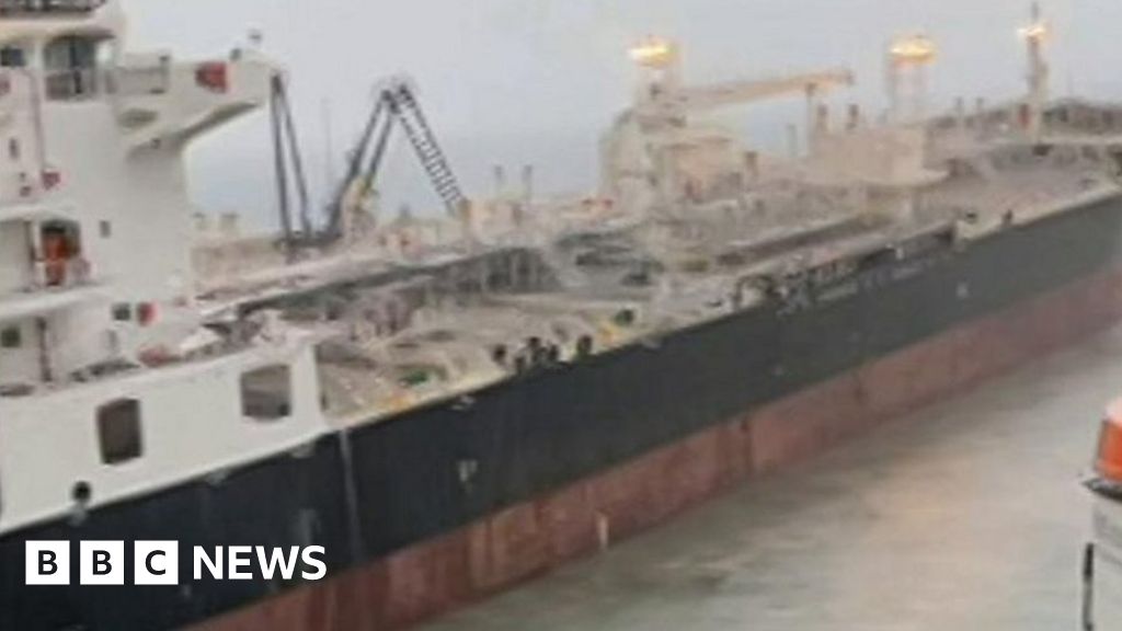 El crucero P&O Britannia naufraga durante una tormenta en Mallorca