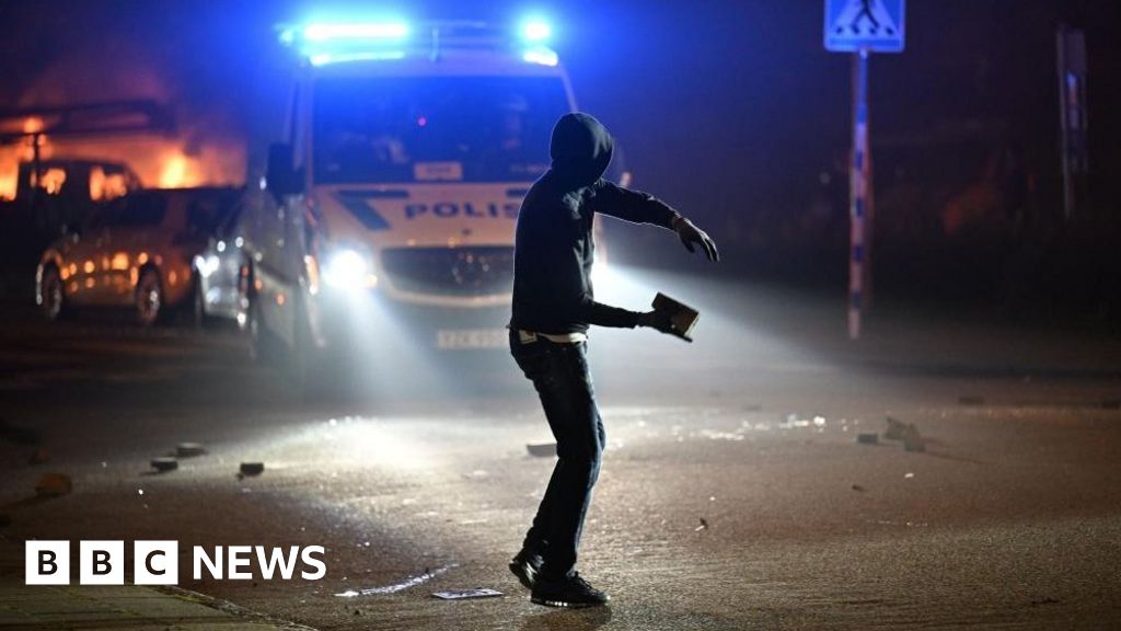 Насилствени протести след изгарянето на Корана в Швеция