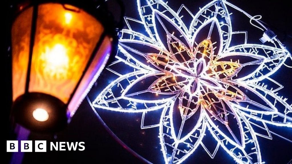 Crowds expected for Leicester's light switchon BBC News