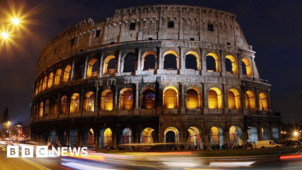 Rome authorities tackle Colosseum rat infestation