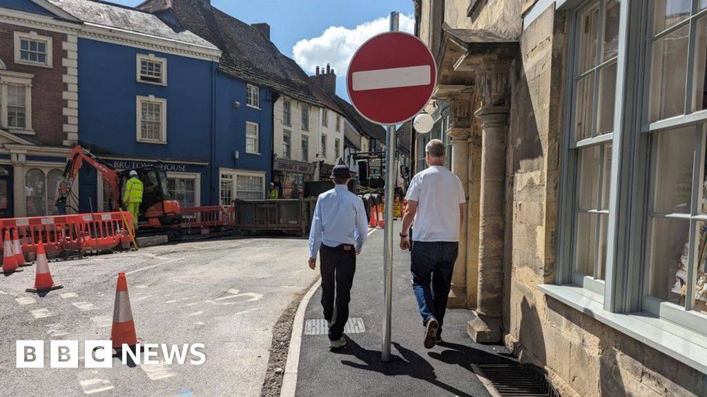 Bruton roadworks 'devastating' for business, say Somerset traders BBC