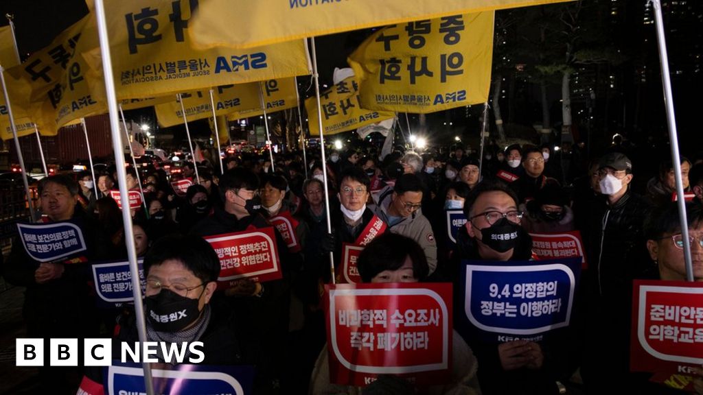 Doctors in South Korea go on strike to protest against the proposed addition of more physicians