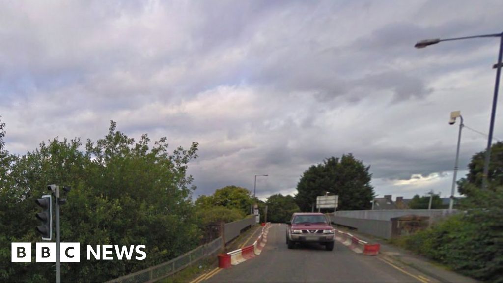 Alert after gas leak at railway bridge in Muir of Ord BBC News