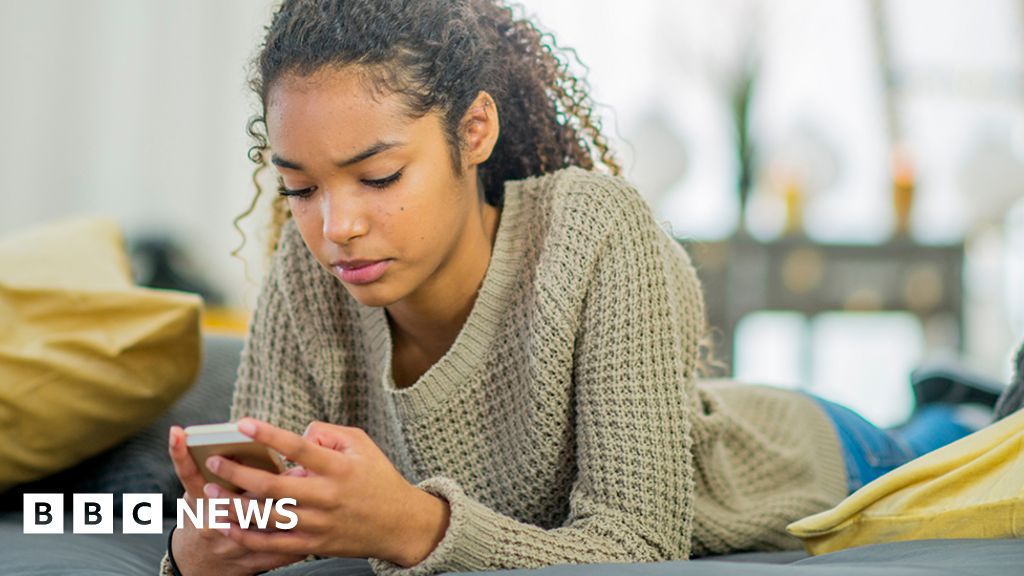 Students wait for A-level, T-level and BTec results