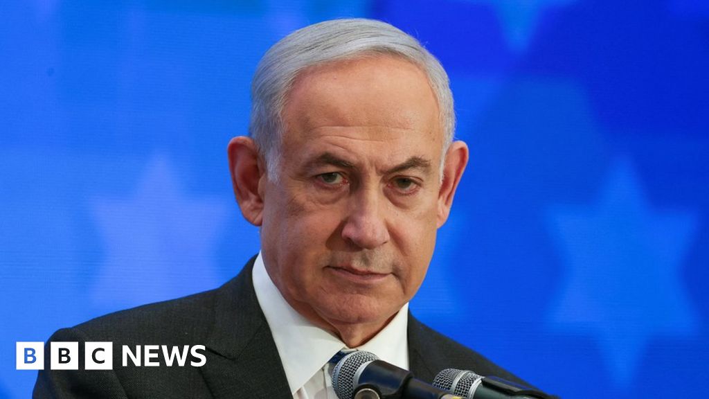 Netanyahu meets officials as Iran attack fears grow