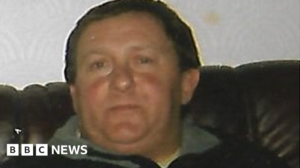 Mark Ponisi: Pair jailed for 'brutal' east Belfast killing - BBC News
