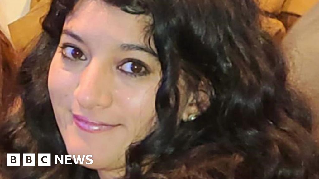 Zara Aleena: Hundreds join vigil for Londoner killed on walk home