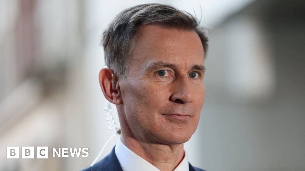 Hunt does not rule out tax cuts in Autumn Statement