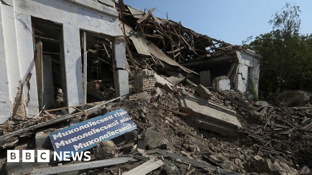 Southern Ukraine city Mykolaiv heavily shelled by Russians