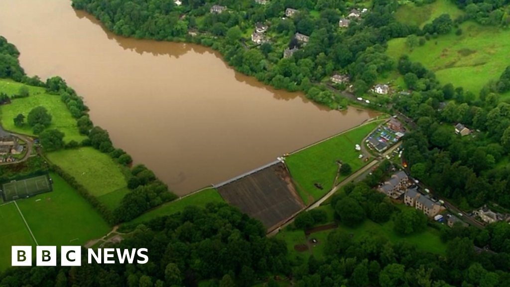 Whaley Bridge dam repair How events unfolded BBC News
