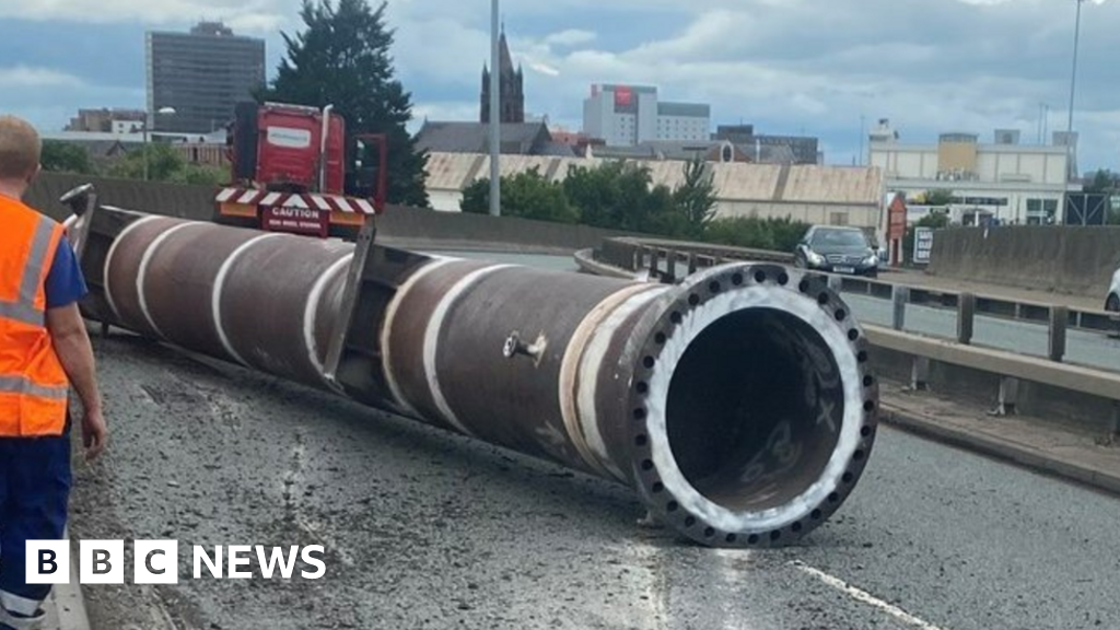 Middlesbrough A66 Closed After 65ft Pipe Falls From Lorry