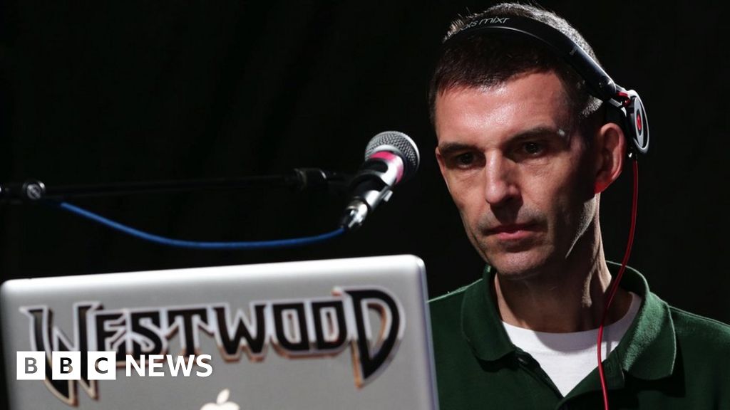 Tim Westwood: Police investigate a sixth report about ex-Radio 1 DJ