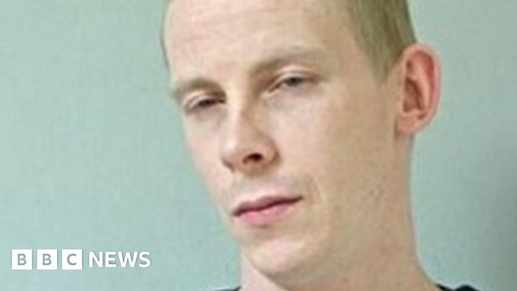 Ryan Murrayland Hunt For Missing Manchester Sex Offender Bbc News 5296