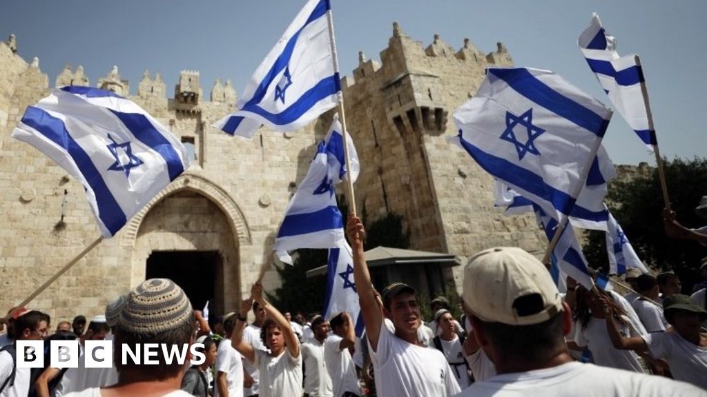 Jerusalem tensions high ahead of Israeli youth Flag March