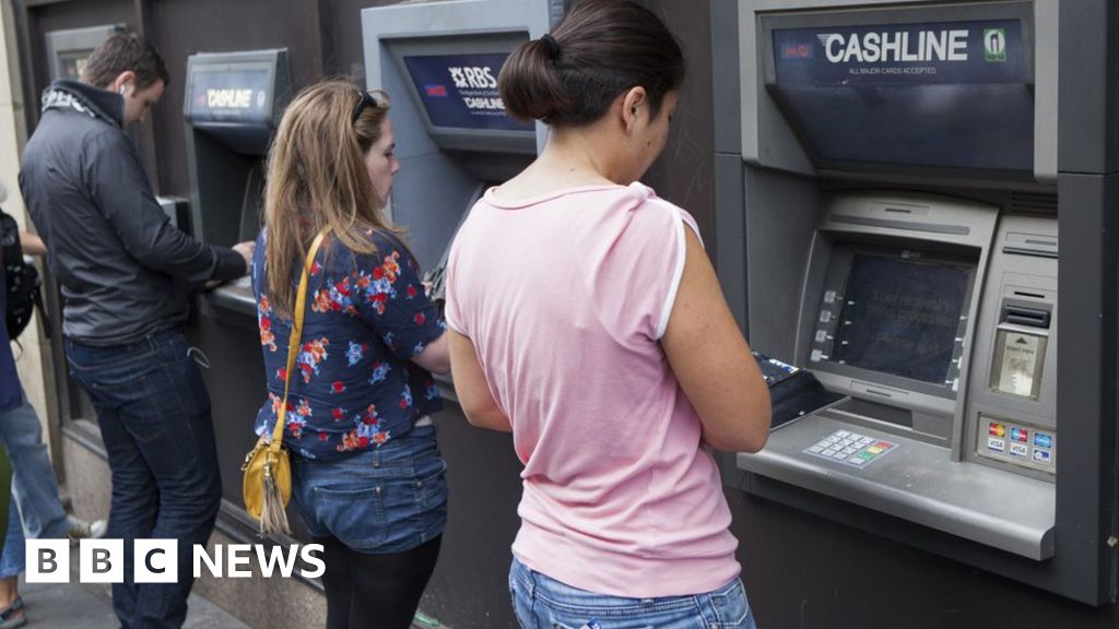 Fewer people switching bank accounts