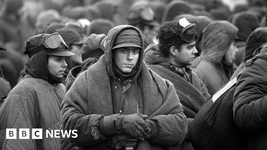 argentine-falklands-war-troops-tortured-by-their-own-side-bbc-news