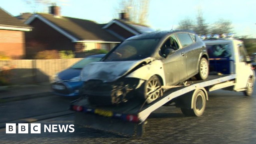 Petrol bomb thrown at parked car in Banbridge BBC News