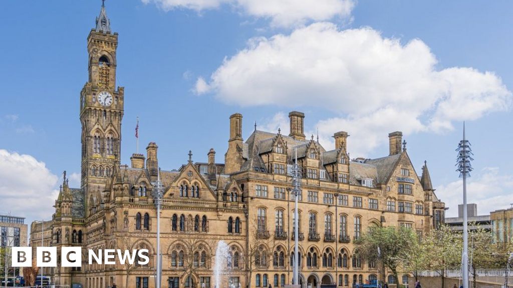 Bradford City Hall celebrates 150th anniversary with open days