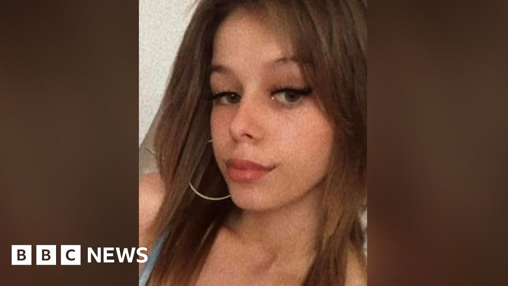 Bobbi-Anne McLeod: Body found in search for missing 18-year-old - BBC News