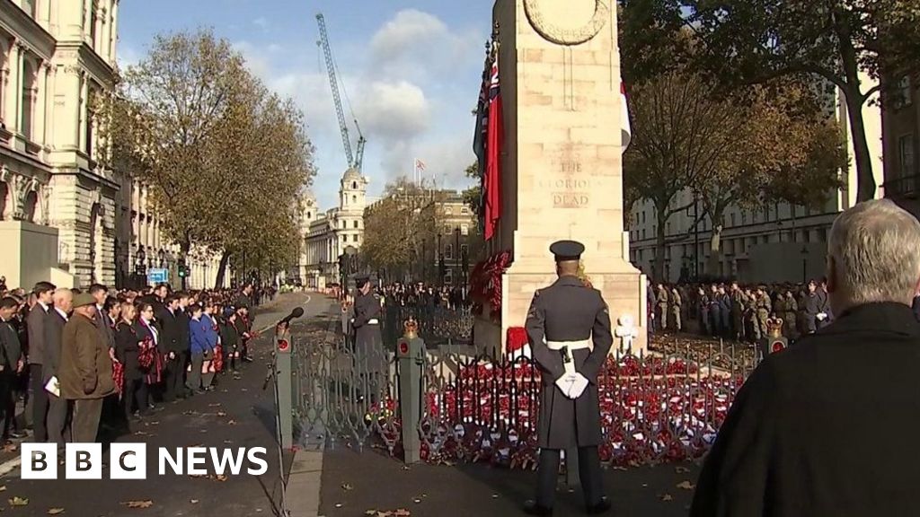 Armistice Day: Two-minute silence held for those who died in conflict